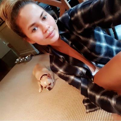 Chrissy Teigen taking a selfie
