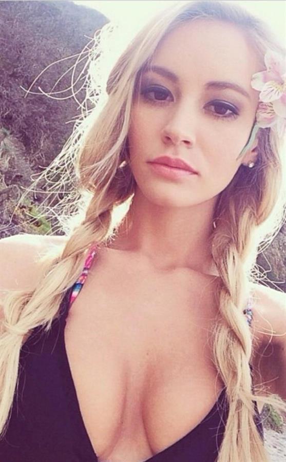 Bryana Holly taking a selfie