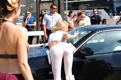 Sara Jean Underwood - ass