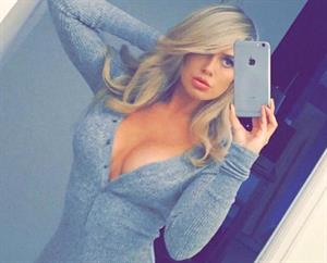 Katie May taking a selfie