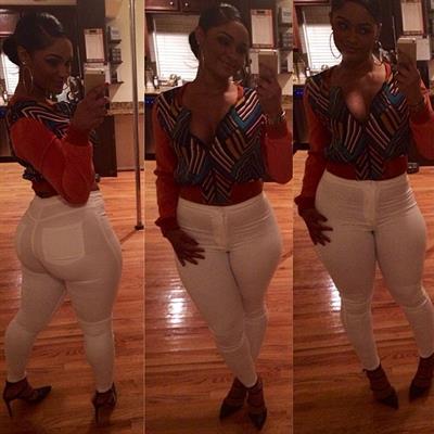 Maliah Michel taking a selfie