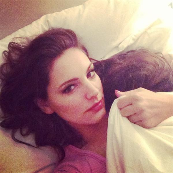 Kelly Brook taking a selfie