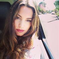 Kelly Brook taking a selfie