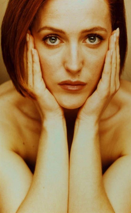 Gillian Anderson