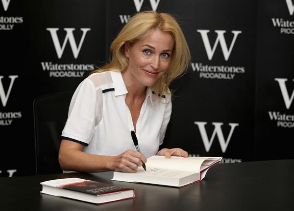 Gillian Anderson