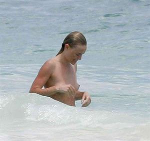 Kate Bosworth - breasts