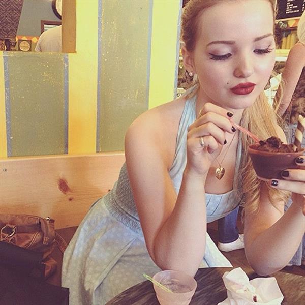 Dove Cameron