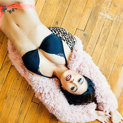 Tianna Gregory in lingerie