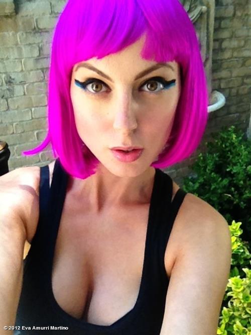 Eva Amurri Martino taking a selfie