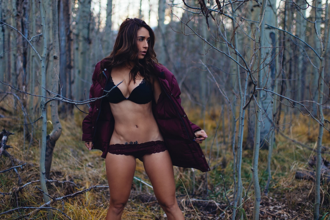 Tianna Gregory in lingerie