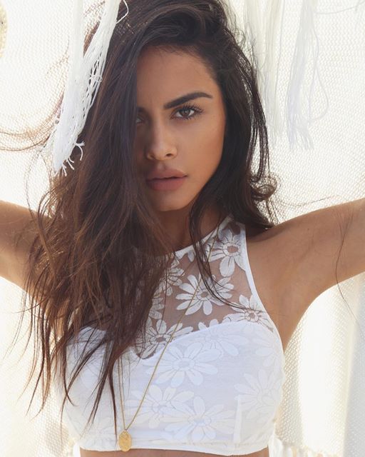 Sophia Miacova Pictures