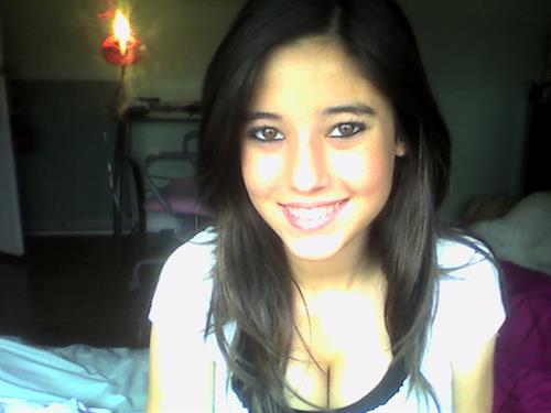 Angie Varona taking a selfie