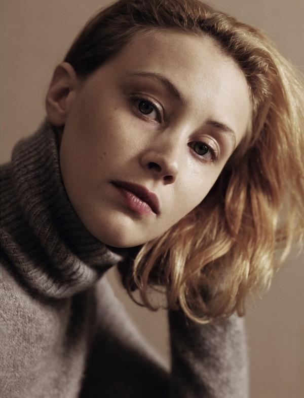 Sarah Gadon