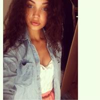 Candice Blackburn taking a selfie