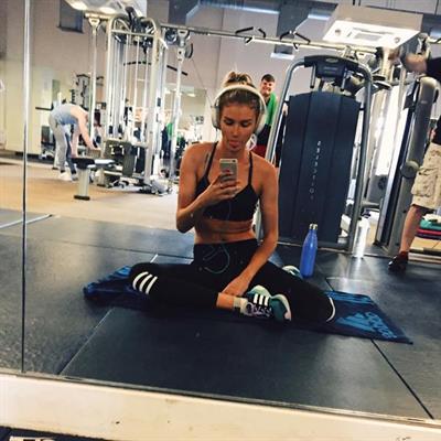 Amy Pejkovic taking a selfie