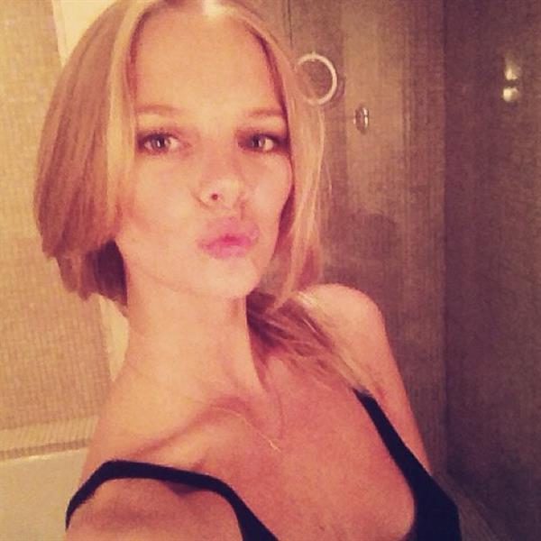 Marloes Horst taking a selfie