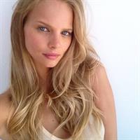 Marloes Horst taking a selfie