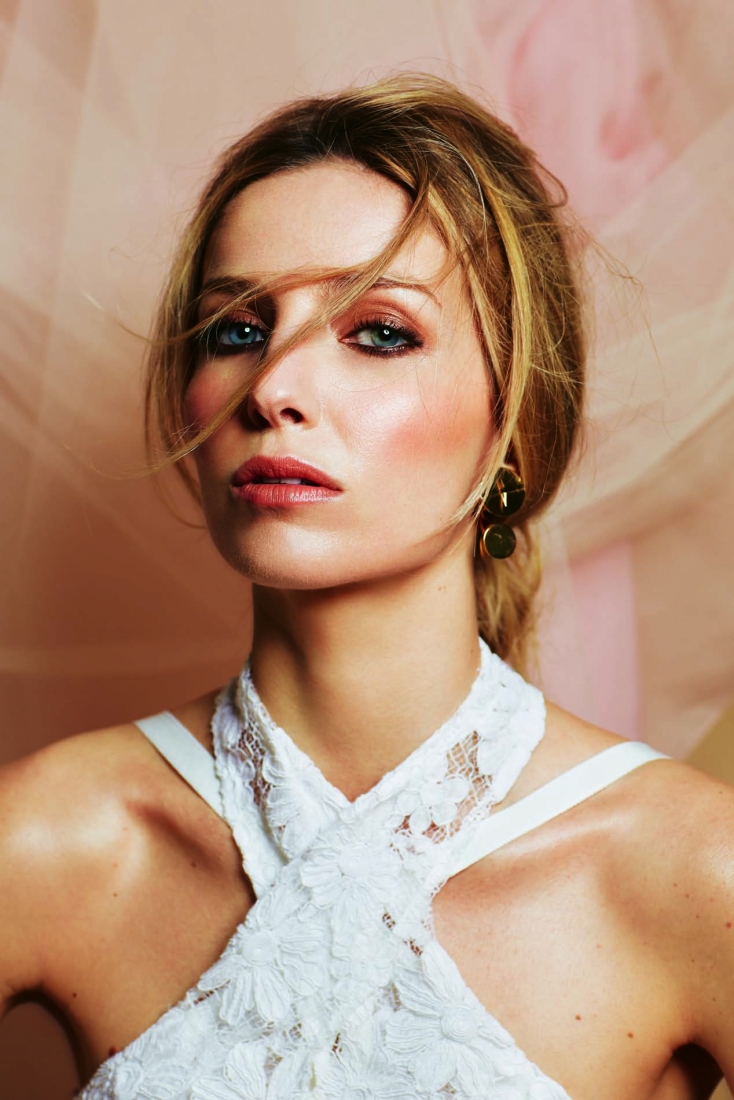 Annabelle Wallis