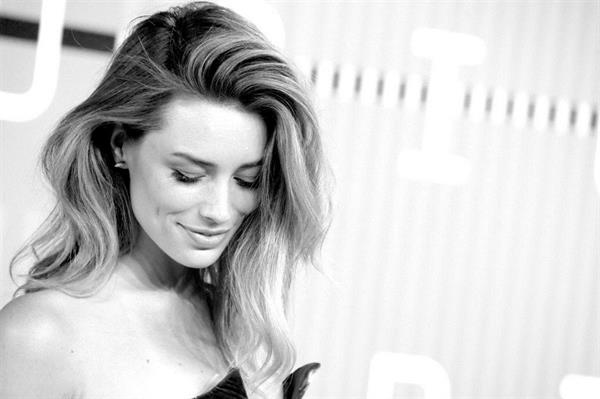 Arielle Vandenberg