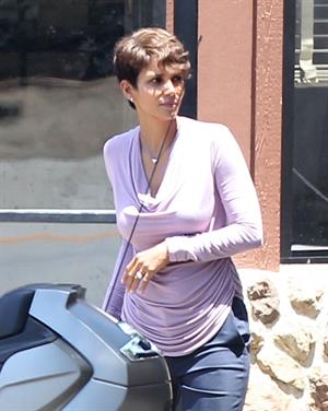 Halle Berry on set of Extant in Agoura Hills June 10, 2014