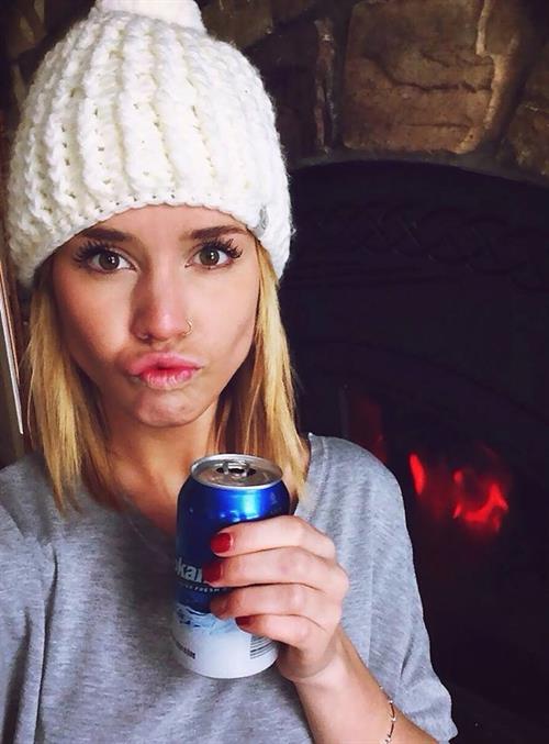 Carlie Mitchell taking a selfie