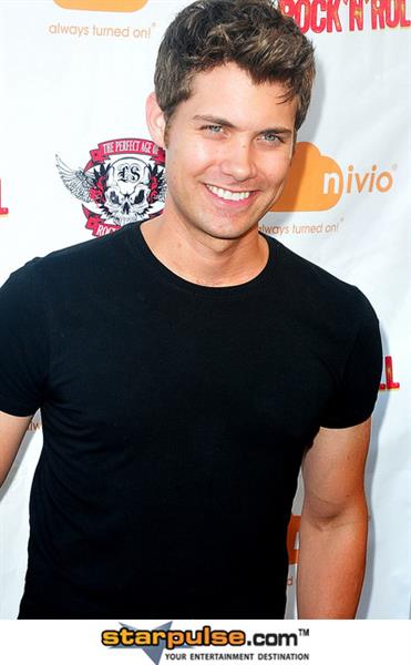 Drew Seeley