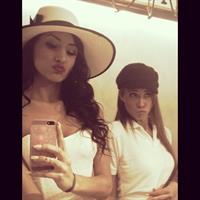 Gracee Belle taking a selfie