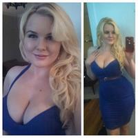 Lilli Luxe taking a selfie