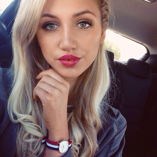 Gabrielle Grace Epstein taking a selfie