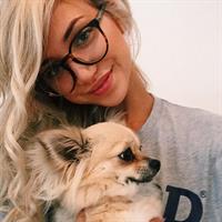 Gabrielle Grace Epstein taking a selfie