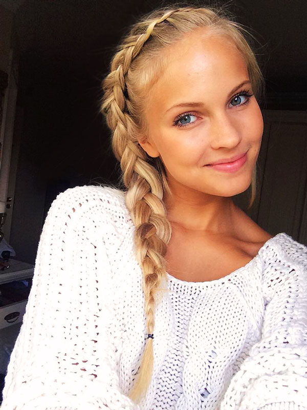 Emilie Voe Nereng taking a selfie