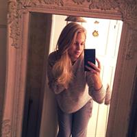 Emilie Voe Nereng taking a selfie