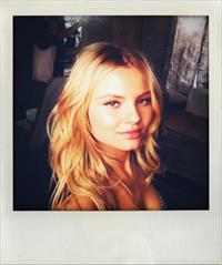 Magdalena Frackowiak taking a selfie