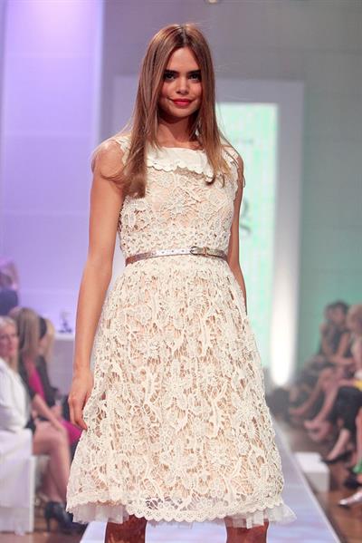 Samantha Harris (Australian Model)