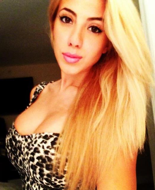 Valeria Orsini taking a selfie