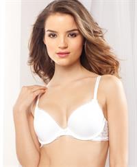 Roos Van Montfort in lingerie