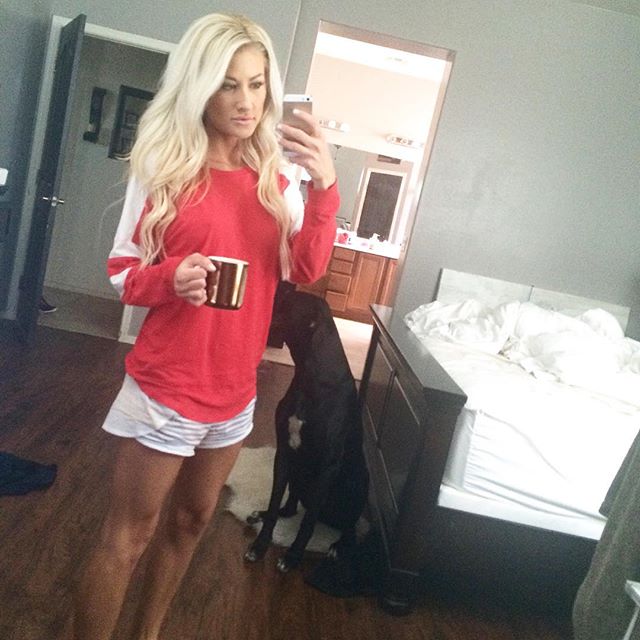 Alexa Jean Brown taking a selfie