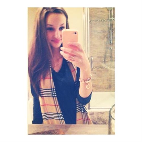 Ariane Fournier taking a selfie