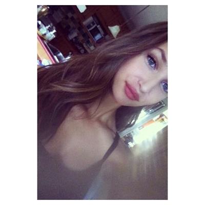 Ariane Fournier taking a selfie