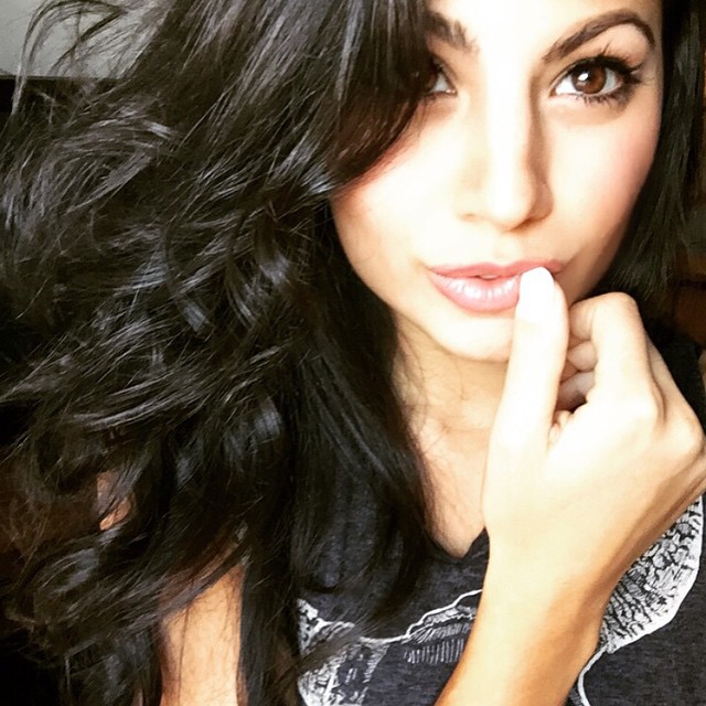 Mónica Alvarez taking a selfie