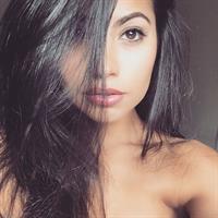 Mónica Alvarez taking a selfie