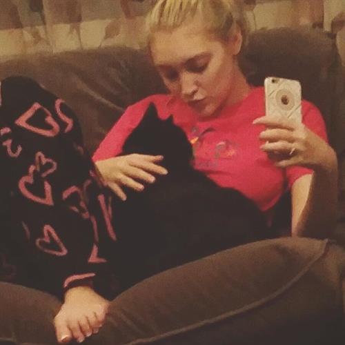 Anna Faith Carlson taking a selfie