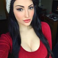 Anna Faith Carlson taking a selfie