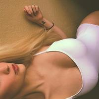 Anna Faith Carlson taking a selfie