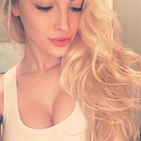 Anna Faith Carlson taking a selfie