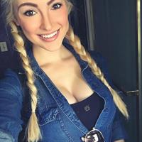 Anna Faith Carlson taking a selfie