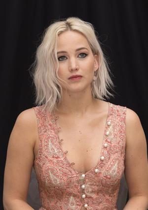 Jennifer Lawrence attending X-Men Apocalypse Press Conference in London on May 9, 2016
