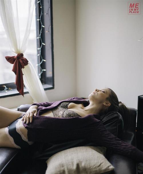 Jillian Rose Reed - Esquire Me in My Place