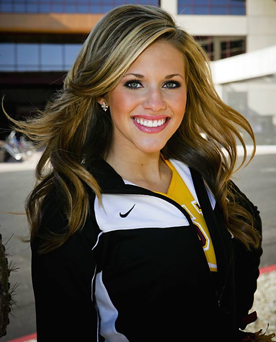 Lauren Thompson Pictures