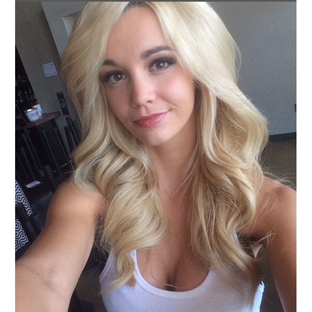 Caitlin Arnett taking a selfie